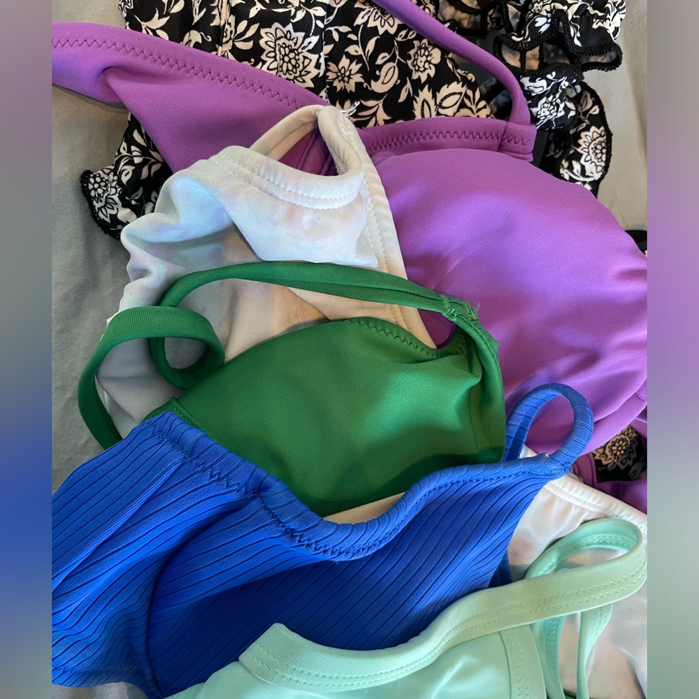 Bikini Top Lot Sizes M/32 & 34 C